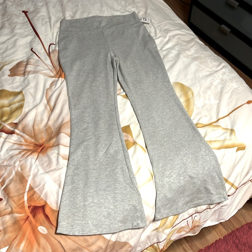 Grey flare leggings, size XL, brand new with tags